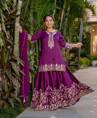 Ivory White Golden Embroidered Anarkali Set with Dupatta