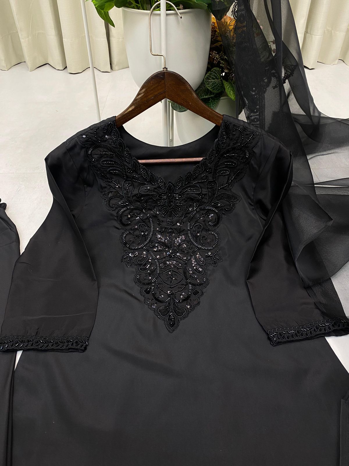 Pakistani Readymade Kurta with palazzo and Dupatta Set Salwar kameez