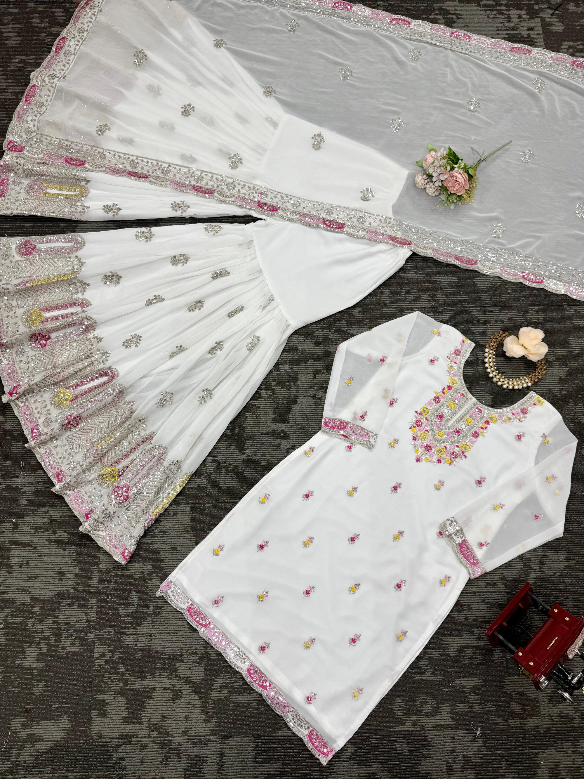 Pakistani Readymade Kurta with palazzo and Dupatta Set Salwar kameez