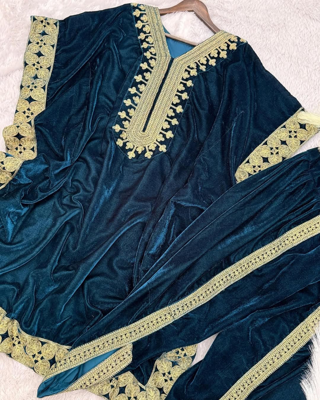 Pakistani Readymade Kurta with palazzo and Dupatta Set Salwar kameez