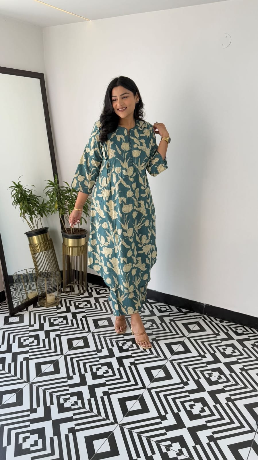 Beautiful Cotton A-line side cut kurta & pant..set