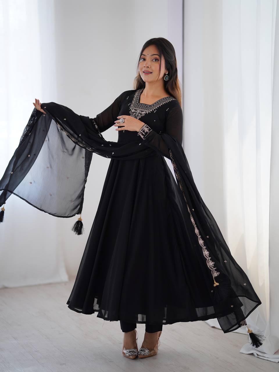 Embroidered Anarkali Suit Set with Dupatta – Available in Royal Purple, Classic Black & Green
