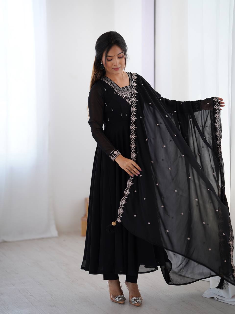 Embroidered Anarkali Suit Set with Dupatta – Available in Royal Purple, Classic Black & Green