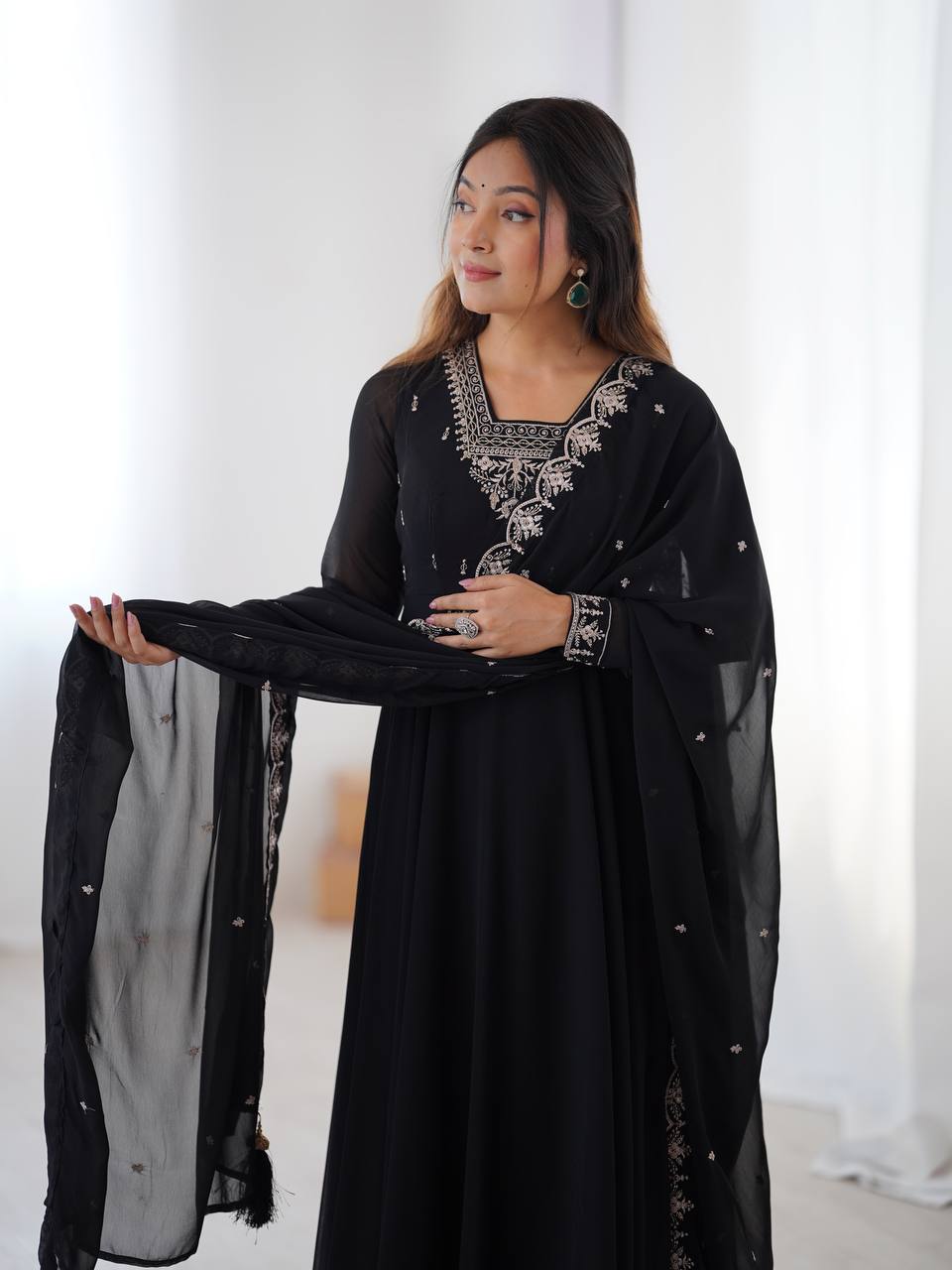 Embroidered Anarkali Suit Set with Dupatta – Available in Royal Purple, Classic Black & Green