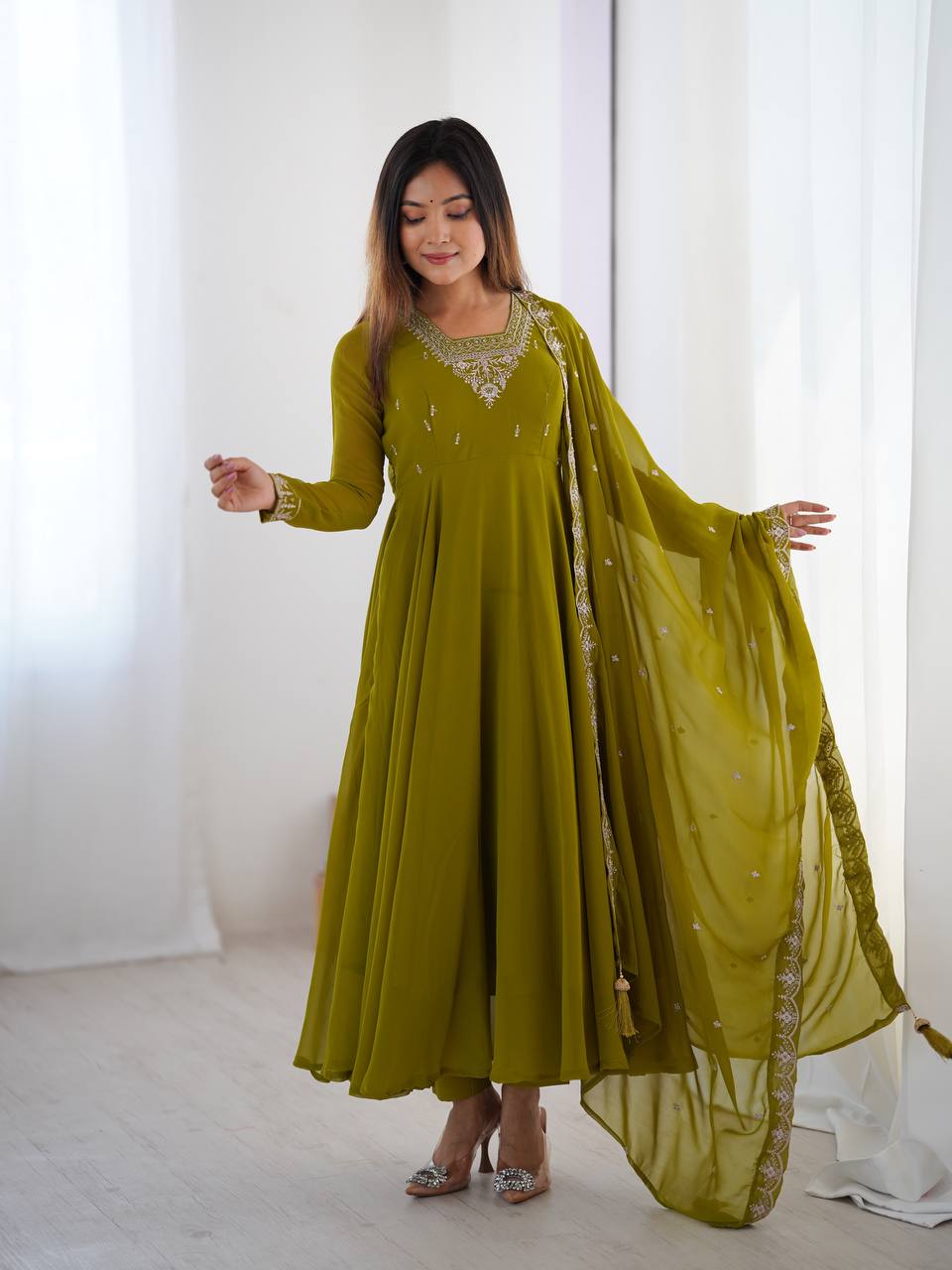 Embroidered Anarkali Suit Set with Dupatta – Available in Royal Purple, Classic Black & Green