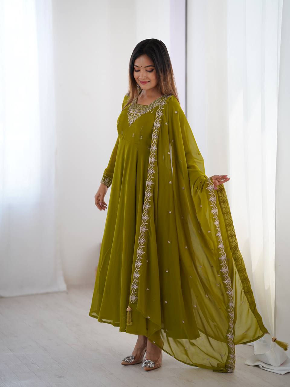 Embroidered Anarkali Suit Set with Dupatta – Available in Royal Purple, Classic Black & Green
