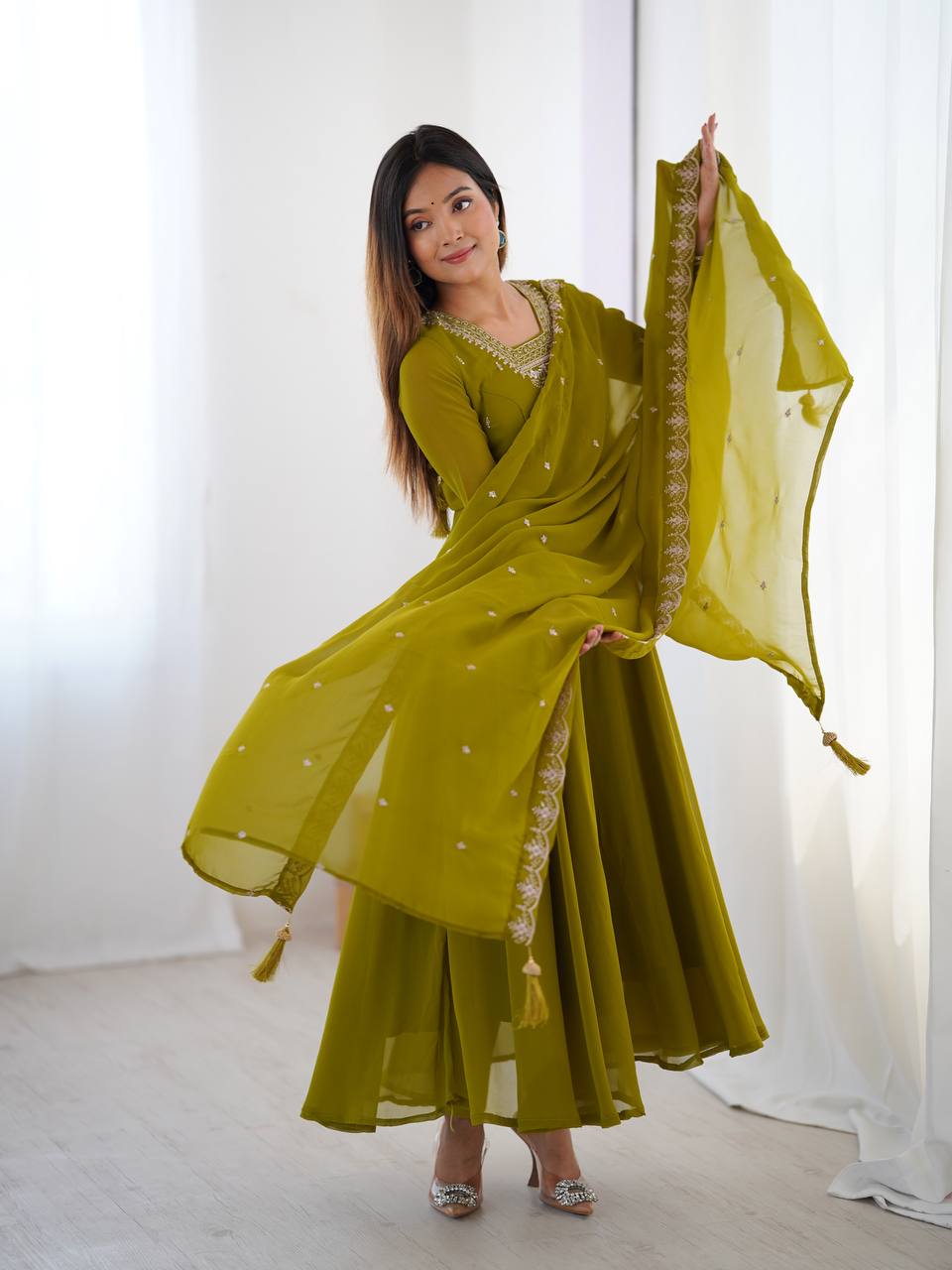 Embroidered Anarkali Suit Set with Dupatta – Available in Royal Purple, Classic Black & Green