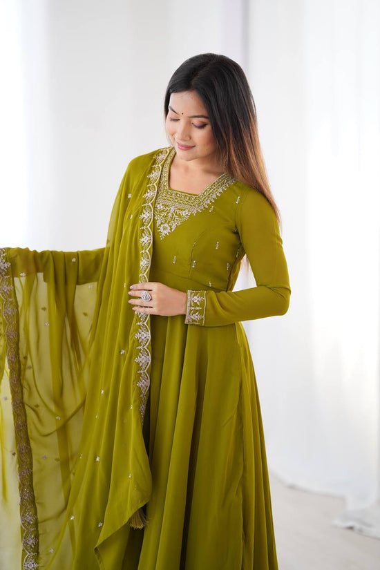 Embroidered Anarkali Suit Set with Dupatta – Available in Royal Purple, Classic Black & Green